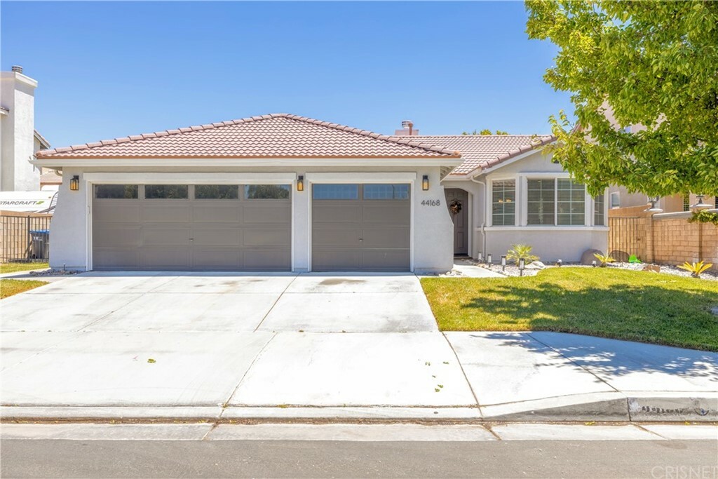 Property Photo:  44168 Windrose Place  CA 93536 