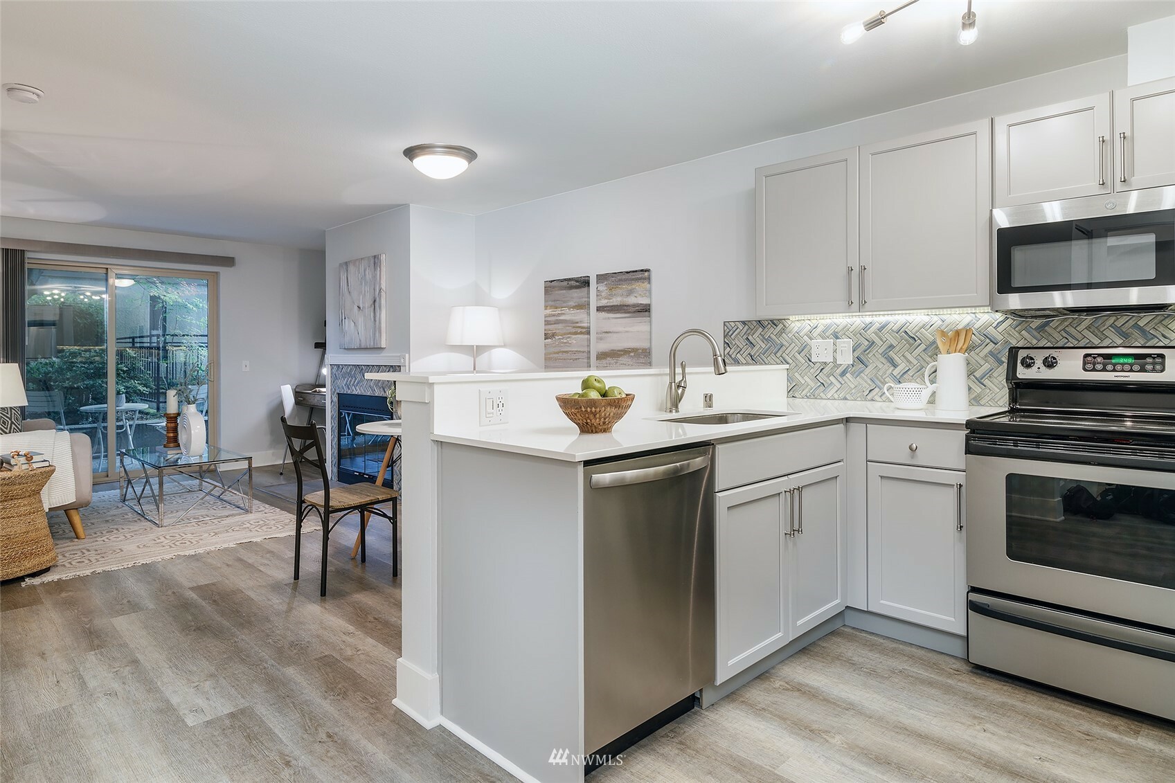 Property Photo: 566 Prospect Street 107 WA 98109