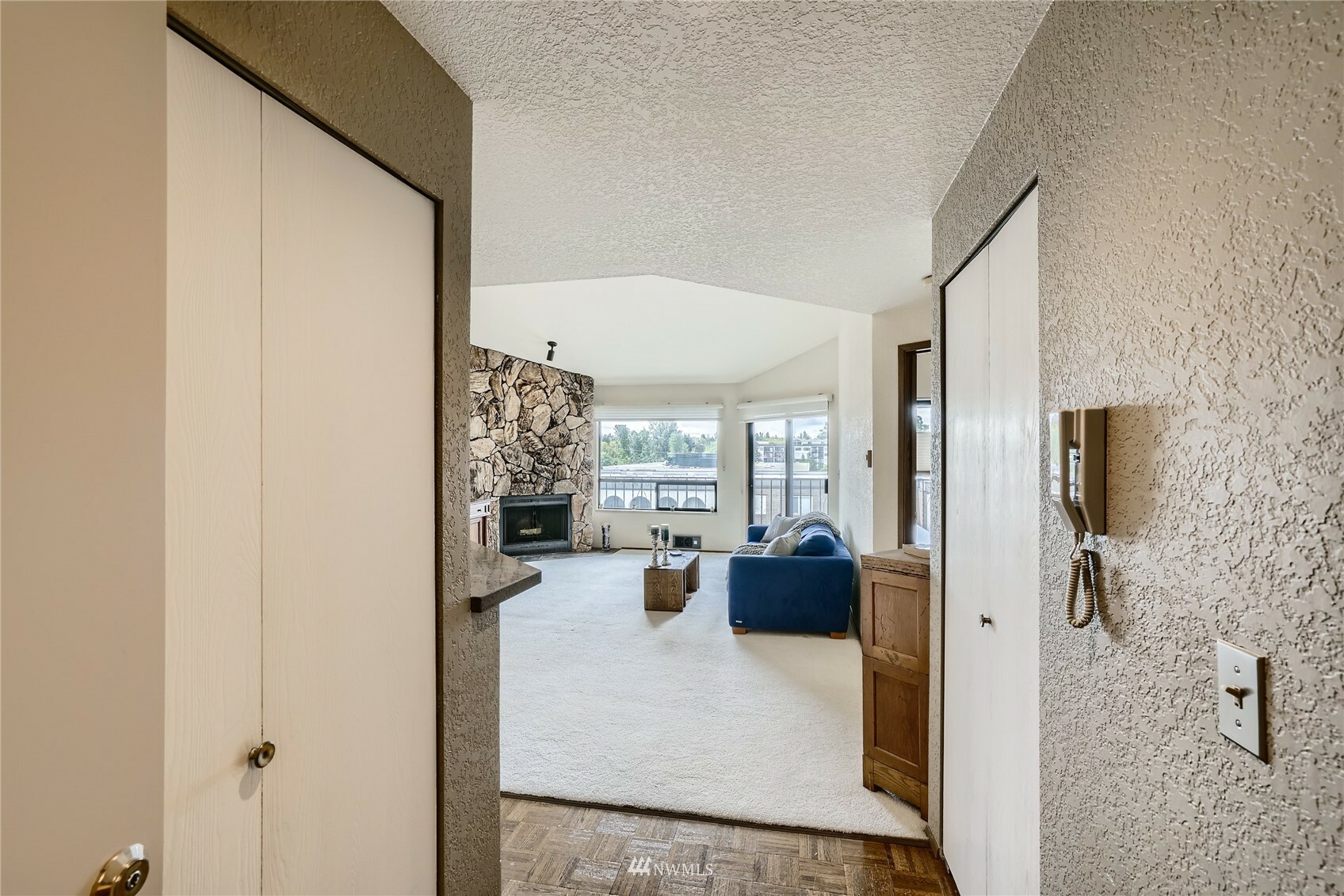 Property Photo: 10601 Bagley Avenue N 304 WA 98133