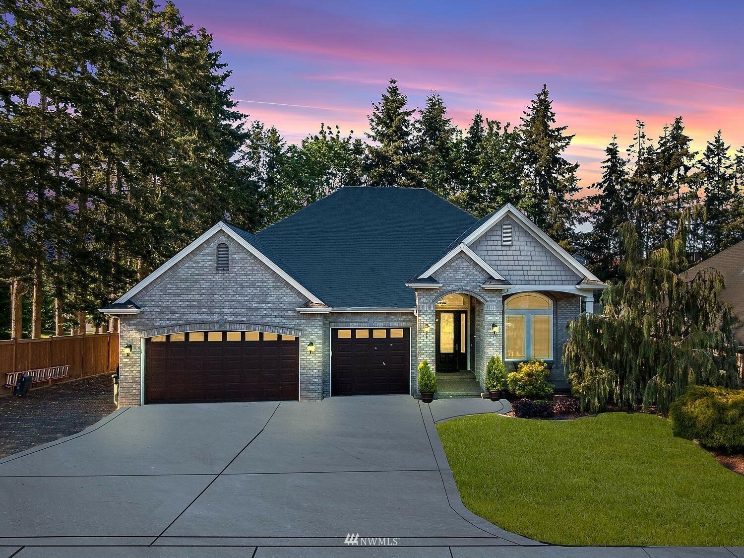 Property Photo:  8003 113th Street Ct E  WA 98373 