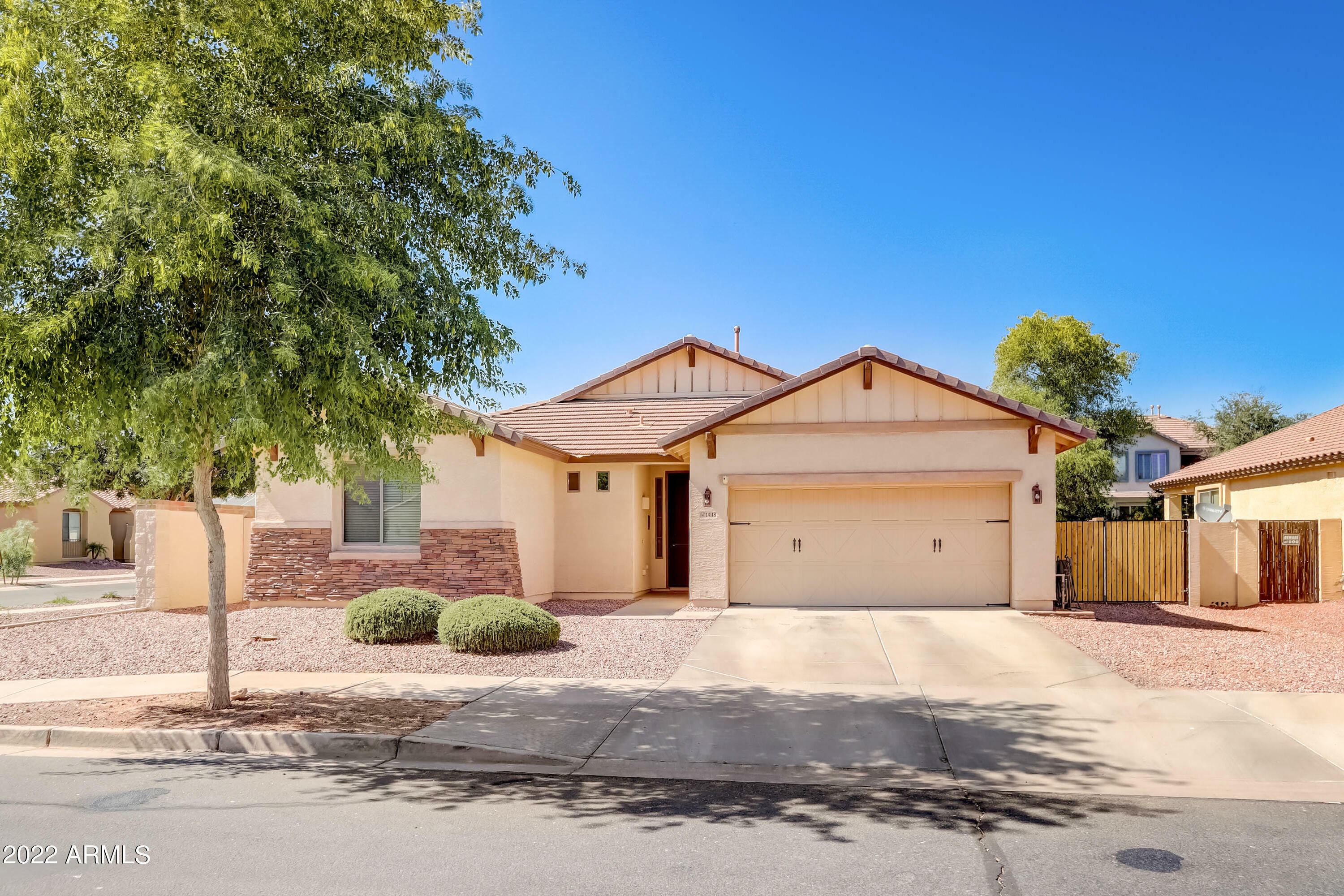 Property Photo: 14118 W Windrose Drive AZ 85379