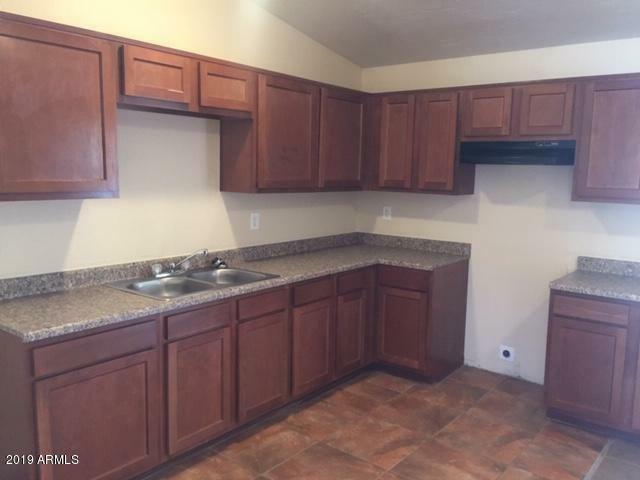Property Photo: 6815 W Verde Lane AZ 85033