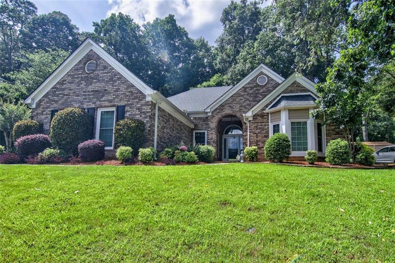 Property Photo: 2530 Peregrine Trail GA 30024