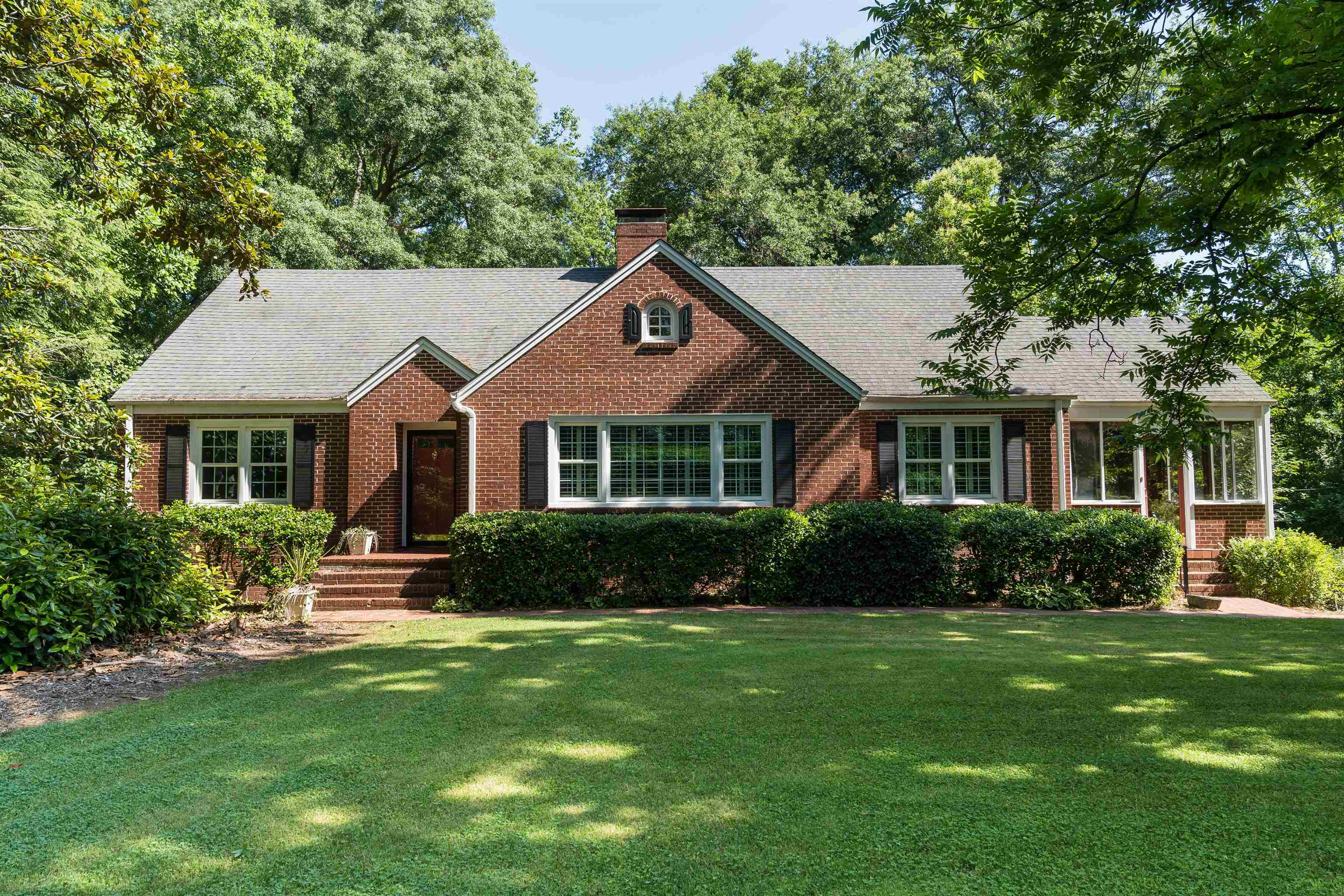 Property Photo:  1047 Woodburn Road  SC 29302 