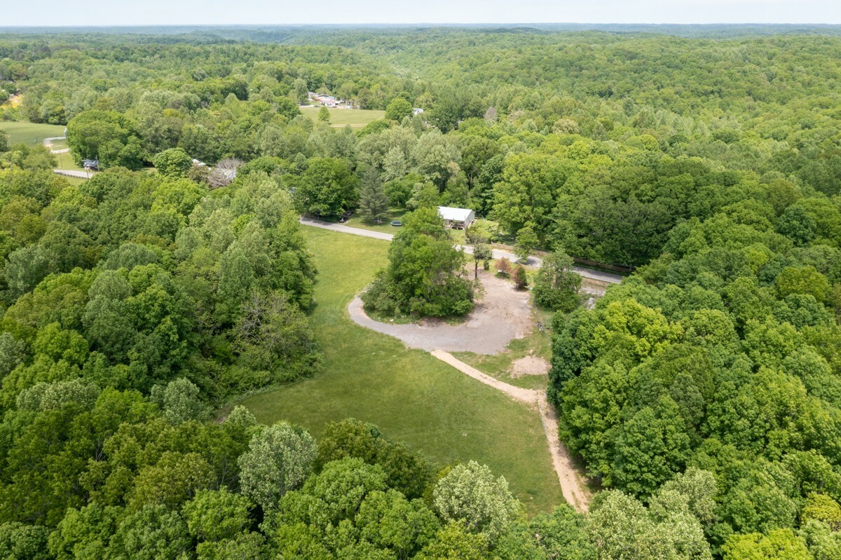 Property Photo: 5611 Old 96 TN 37064