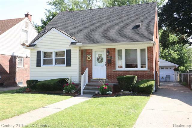 Property Photo:  22321 Cleveland Street  MI 48124 