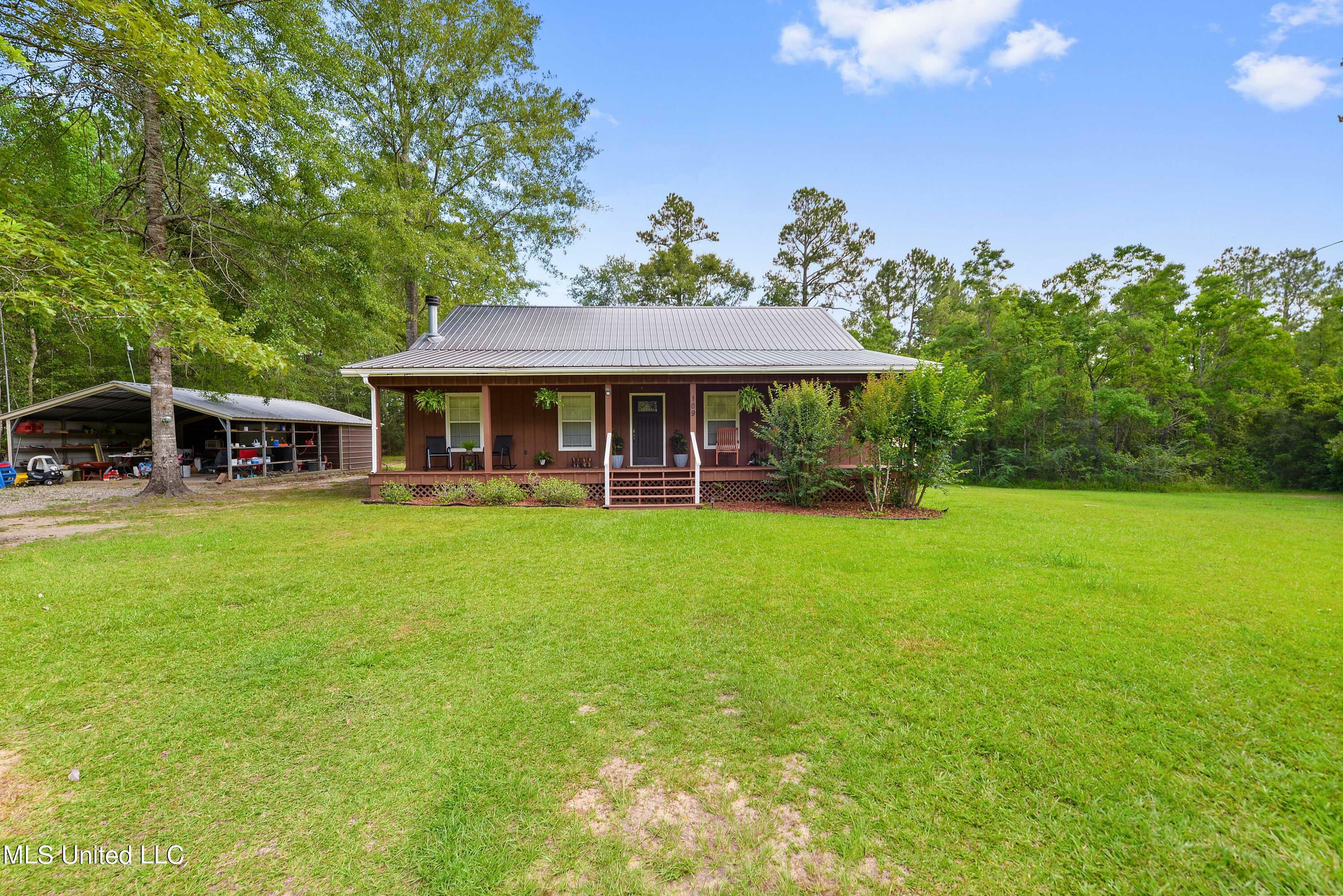 Property Photo:  109 Maple Drive  MS 39573 