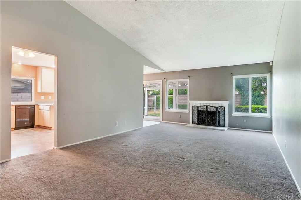 Property Photo:  9809 Calle Esplanade  CA 92503 