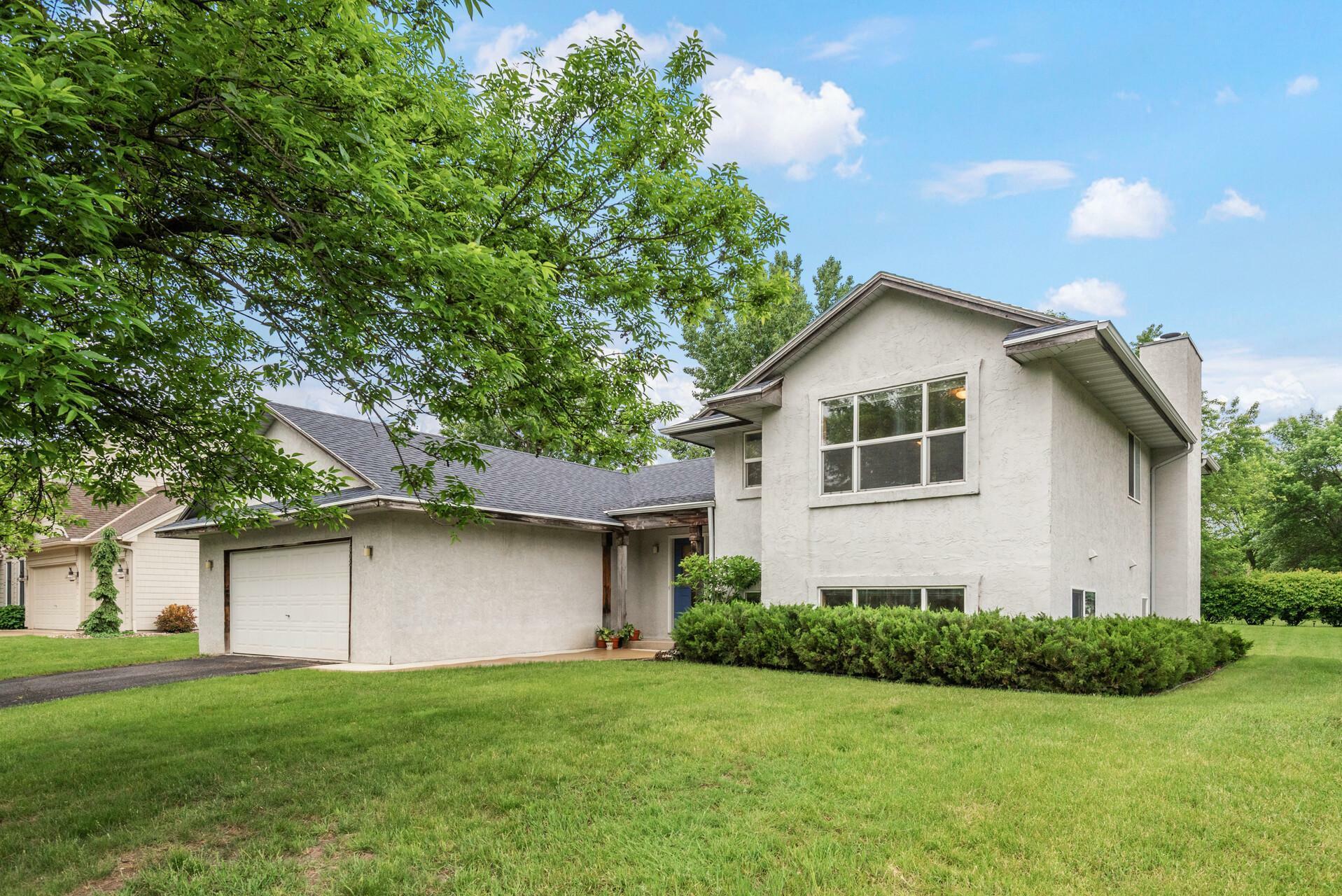 Property Photo:  1302 Dunsmore Drive  MN 55387 