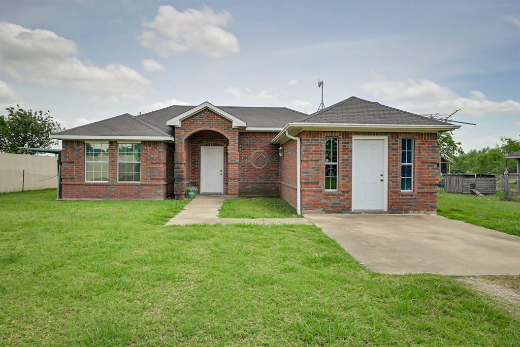 Property Photo:  13268 County Road 236  TX 75160 