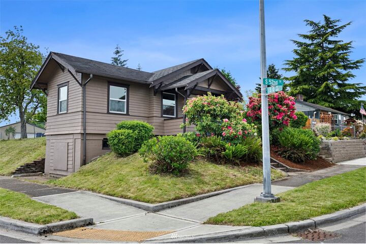 Property Photo: 404 S 52nd Street WA 98408