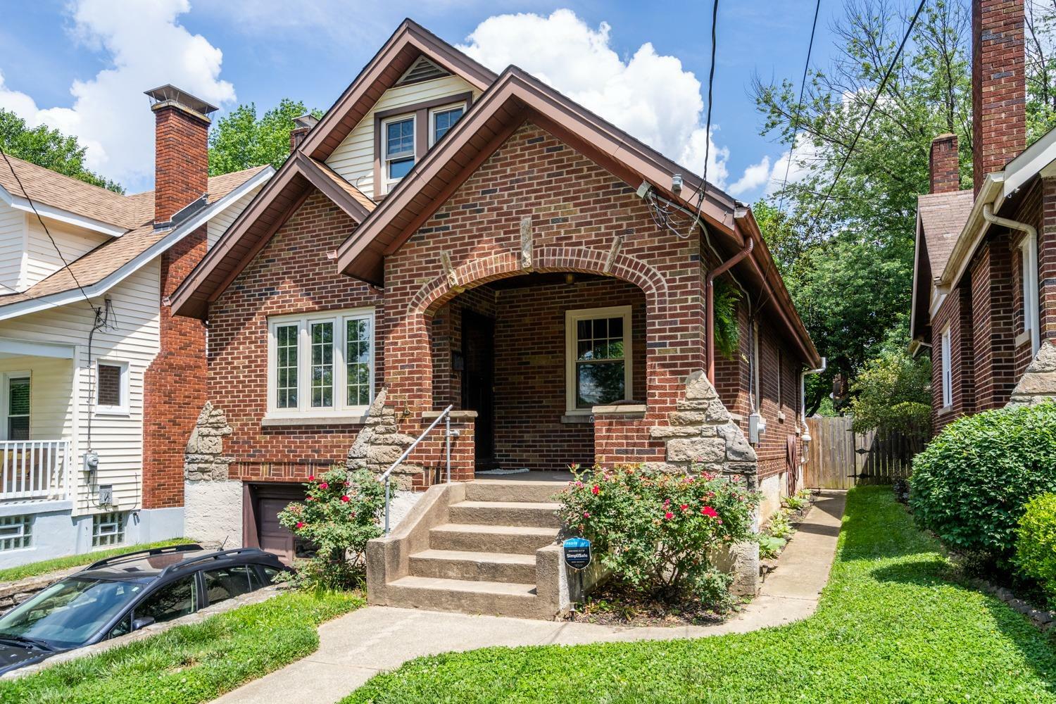 Property Photo: 6608 Britton Avenue OH 45227