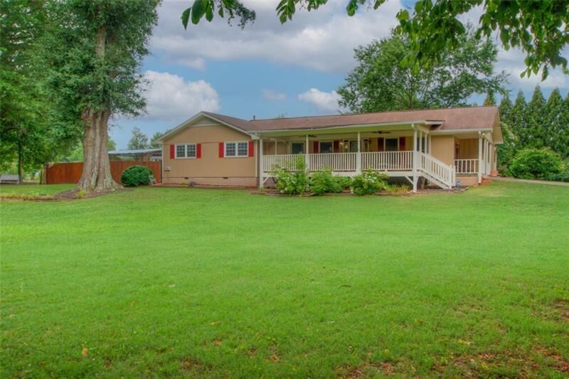 Property Photo:  4951 Cheryl Circle  GA 30127 