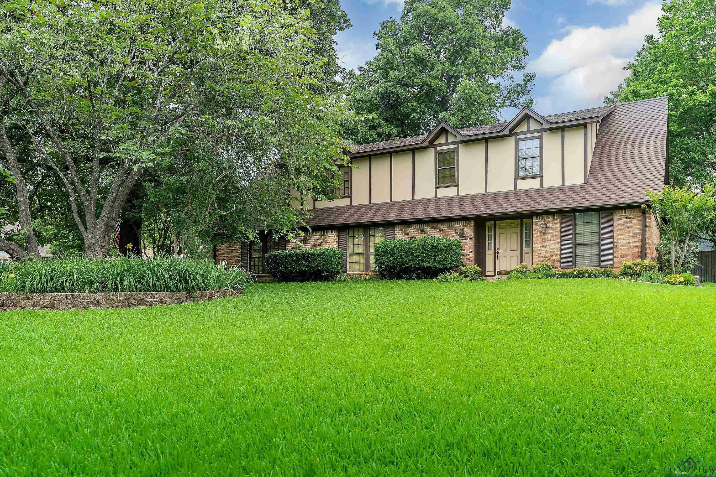 Property Photo:  1407 Lazy  TX 75604 