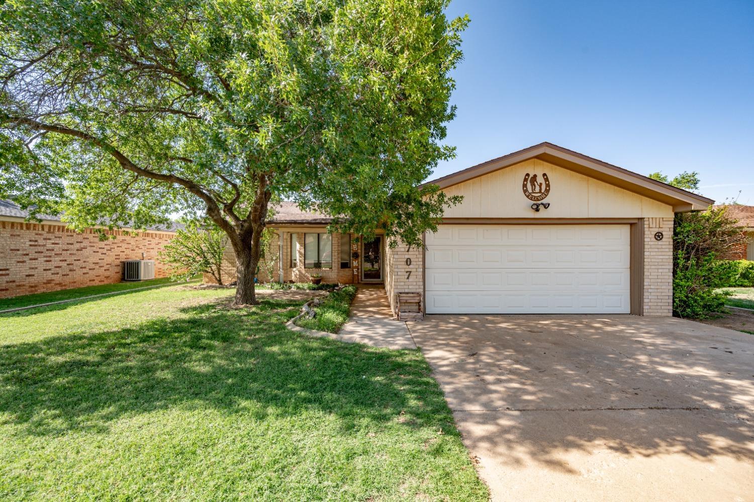 Property Photo: 3707 103rd Street TX 79423
