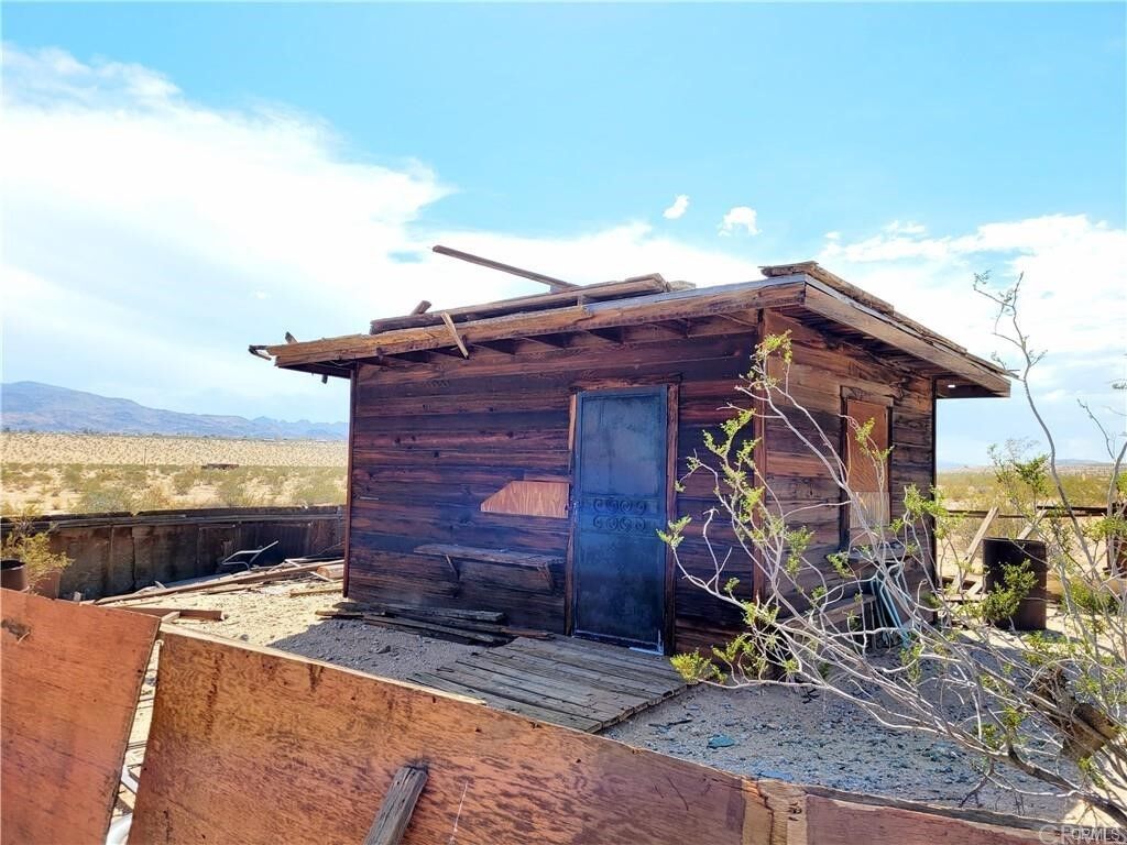 Property Photo:  4411 Morongo Road  CA 92277 