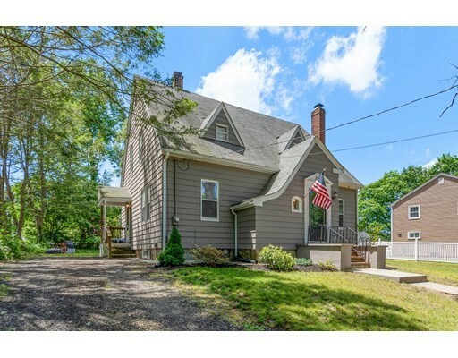 Property Photo: 15 Martin Rd MA 01516