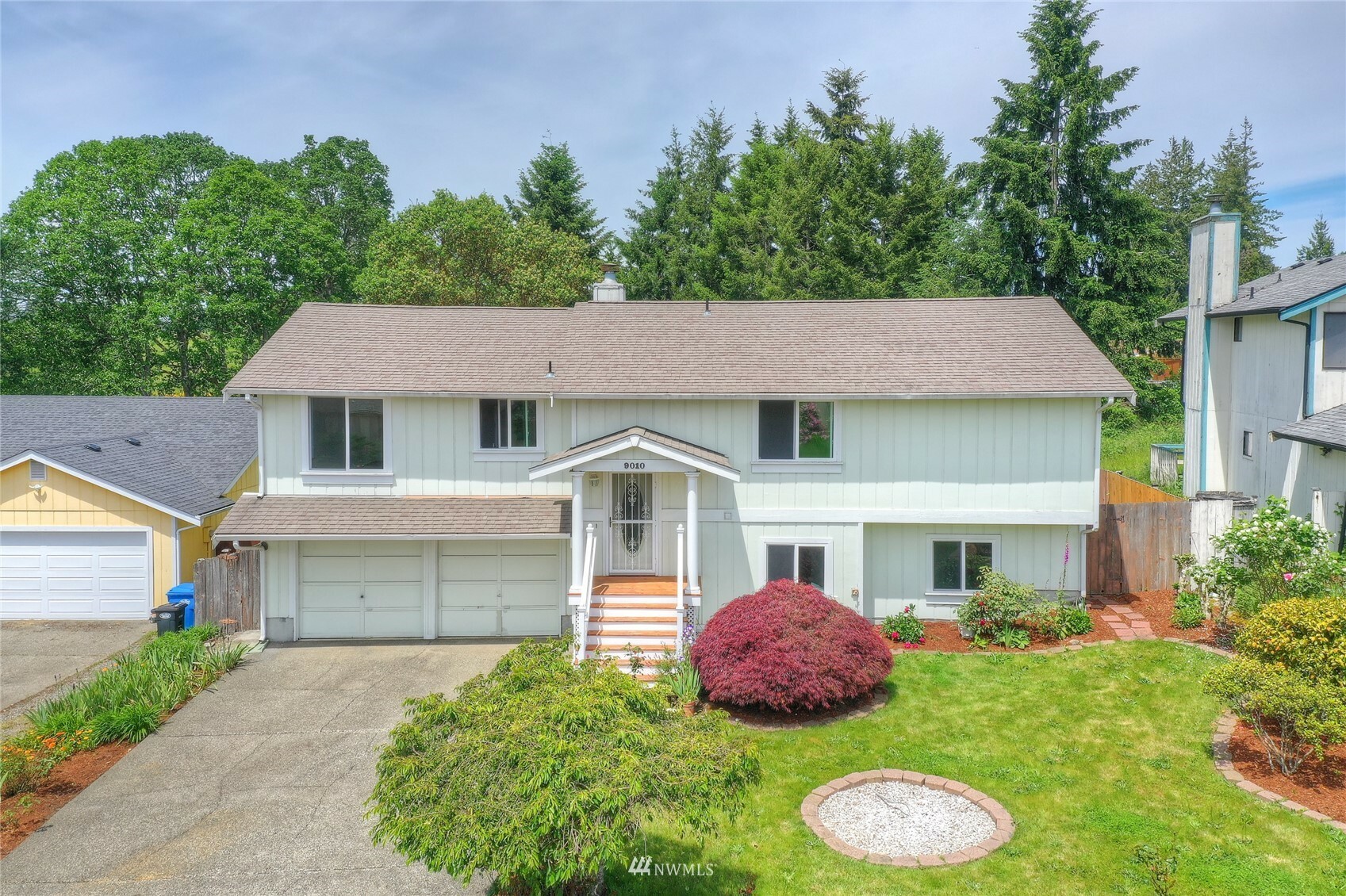 Property Photo:  9010 Shadberry Drive SE  WA 98513 