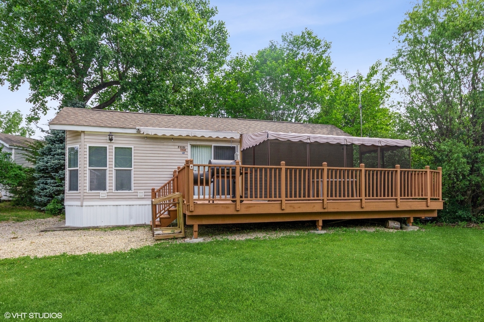 Property Photo:  151 Fossil Lake Court  IL 60481 