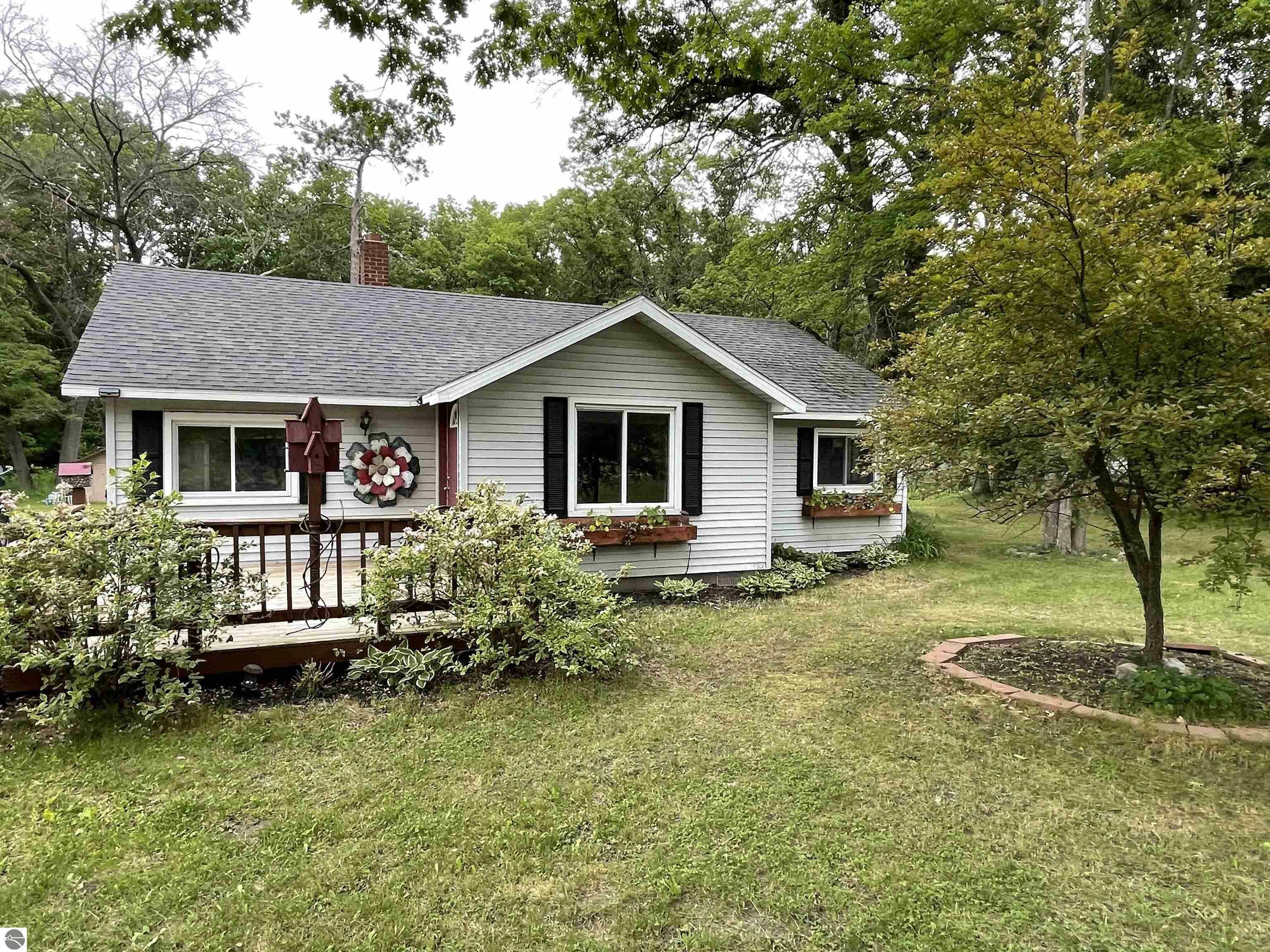 Property Photo:  2146 W Ludington Drive  MI 48622 