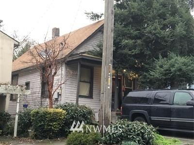 Property Photo:  1311 Yakima Avenue S  WA 98144 