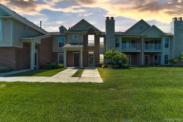 Property Photo:  21839 Hartford Way  MI 48042 