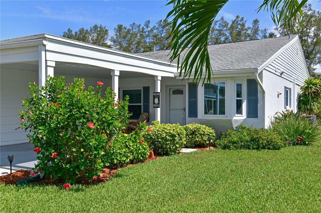 Property Photo:  9505 Kingston Drive  FL 34210 