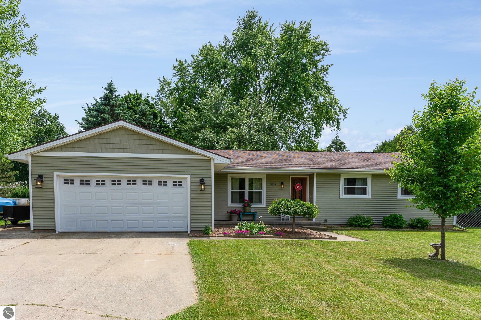 3132 N Concourse Drive  Mt Pleasant MI 48858 photo