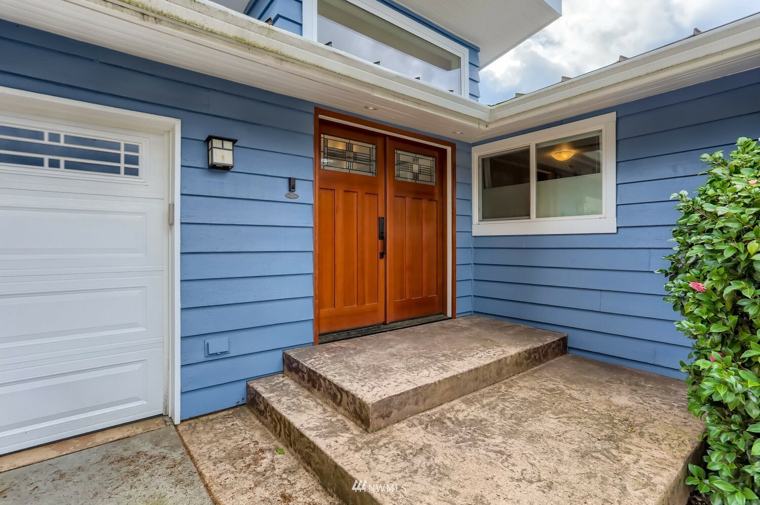 Property Photo:  12155 SE 23rd Street  WA 98005 