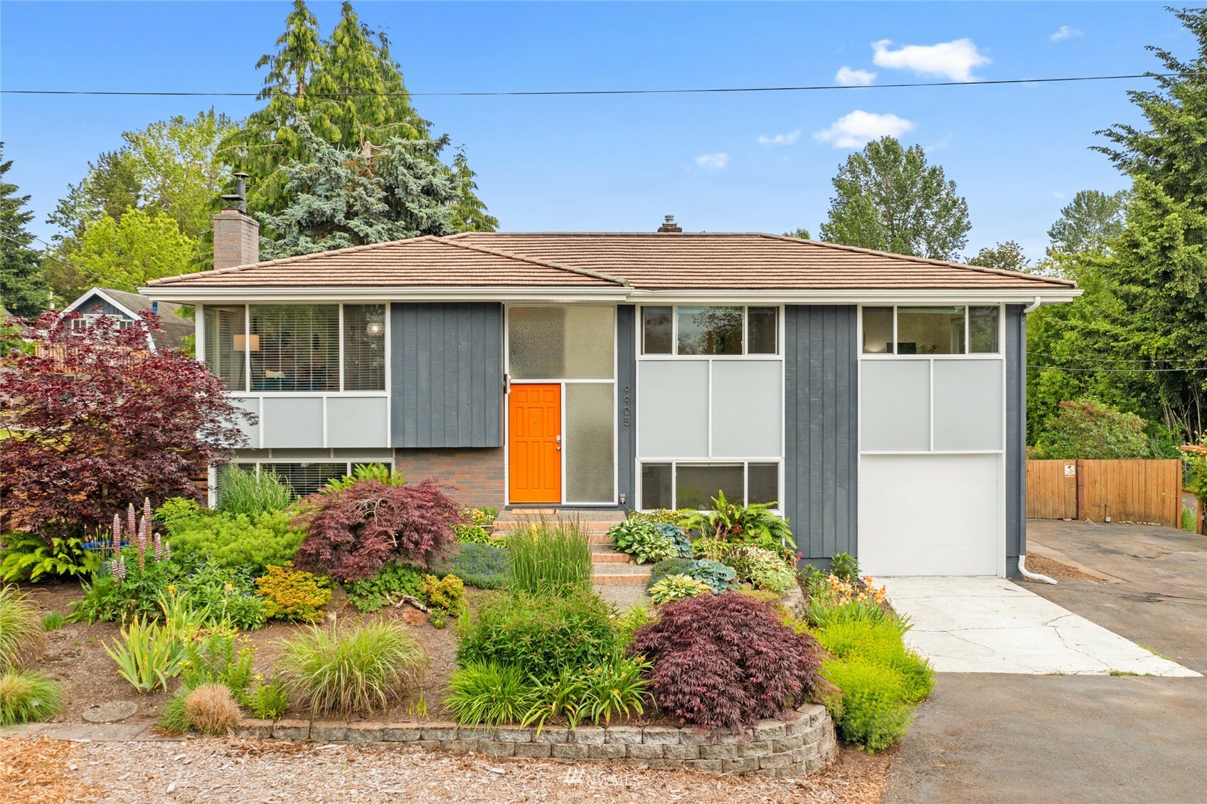 Property Photo:  9905 S 232nd Street  WA 98031 