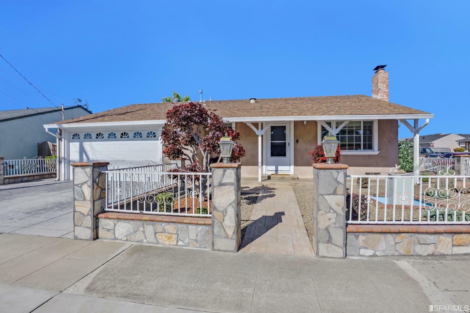 Property Photo:  23333 Stonewall Avenue  CA 94541 