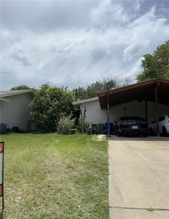 Property Photo:  8704 Redfield Lane  TX 78758 