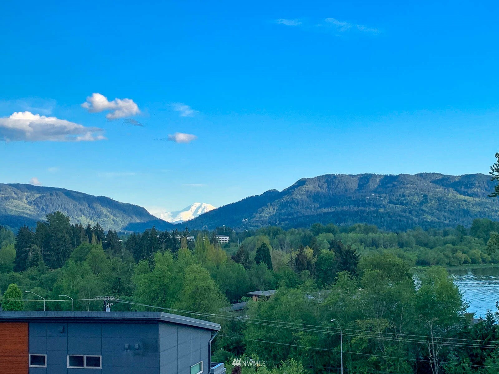 Property Photo:  4235 213th Place SE 54  WA 98029 