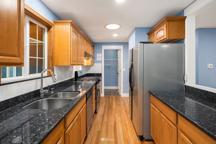 Property Photo:  11123 Luther Avenue S  WA 98178 