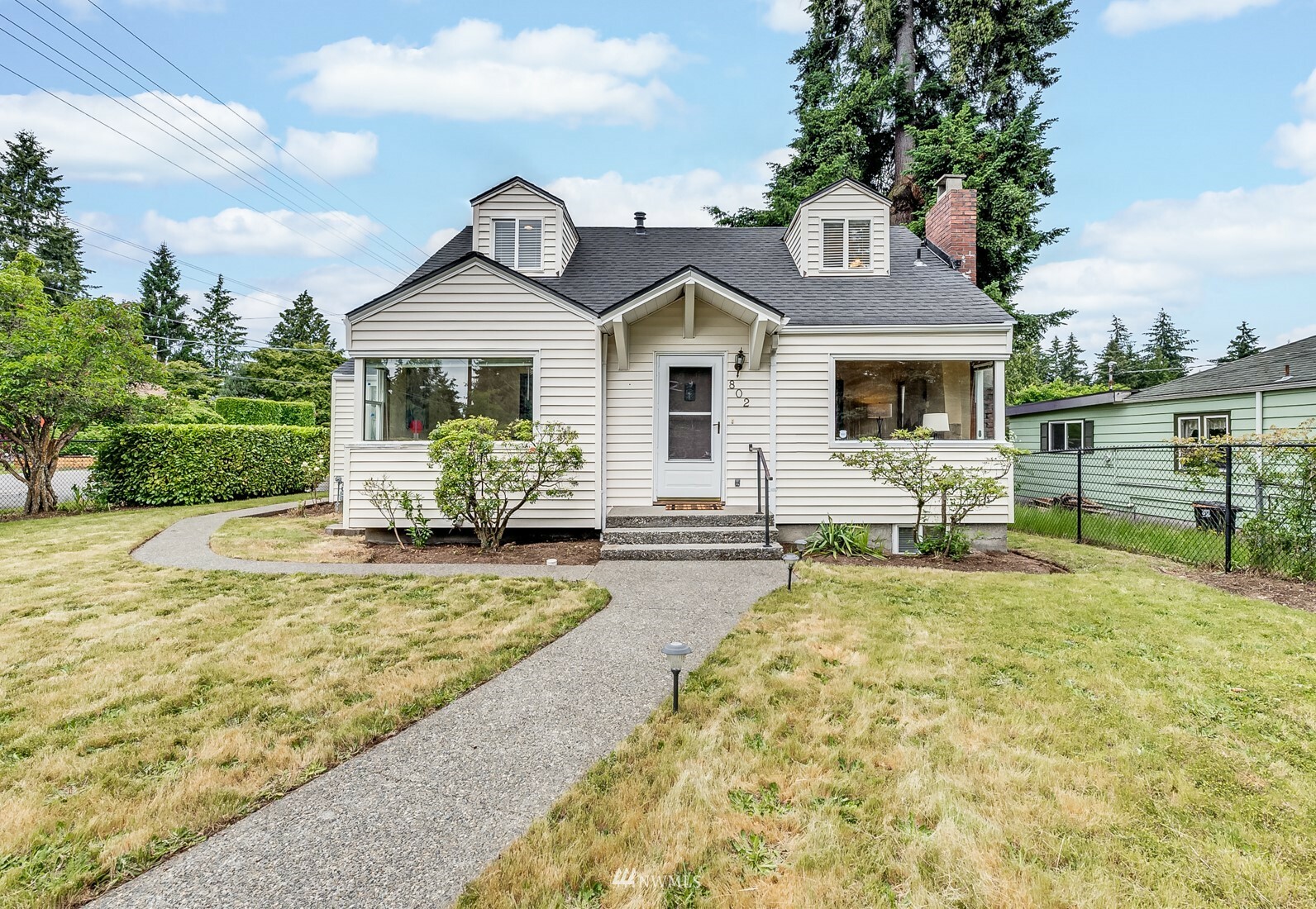 Property Photo:  802 NE 125th Street  WA 98125 