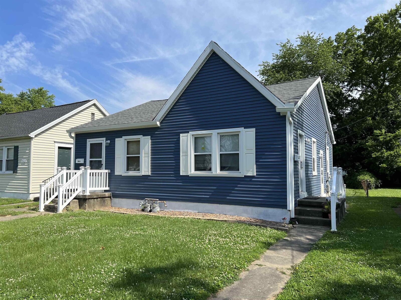 Property Photo:  936 Negley Avenue  IN 47711 