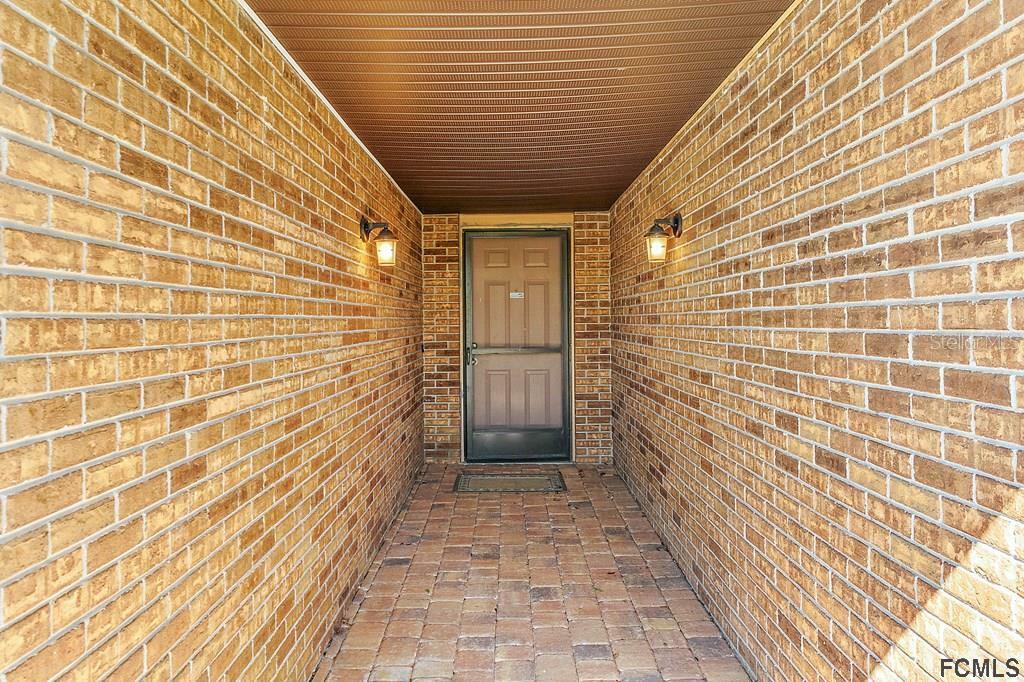 Property Photo:  26 Columbus Court  FL 32137 