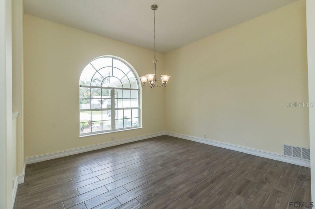 Property Photo:  100 Forsythe Lane  FL 32137 