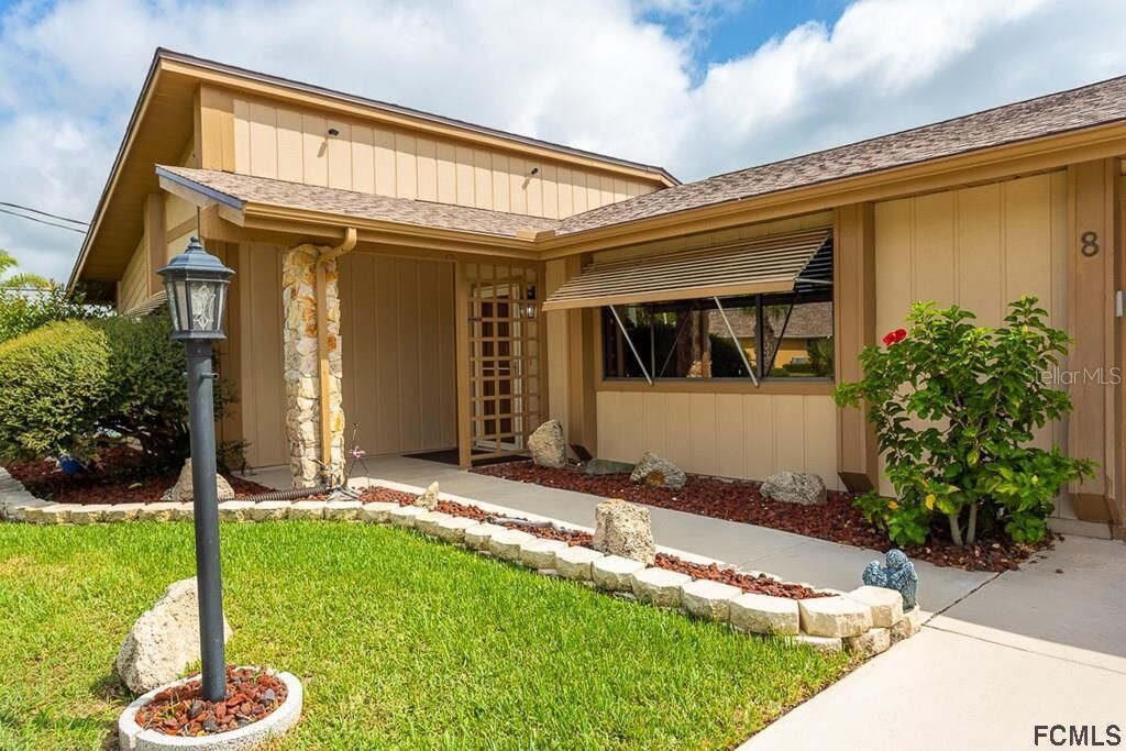 Property Photo:  8 Corning Court  FL 32137 