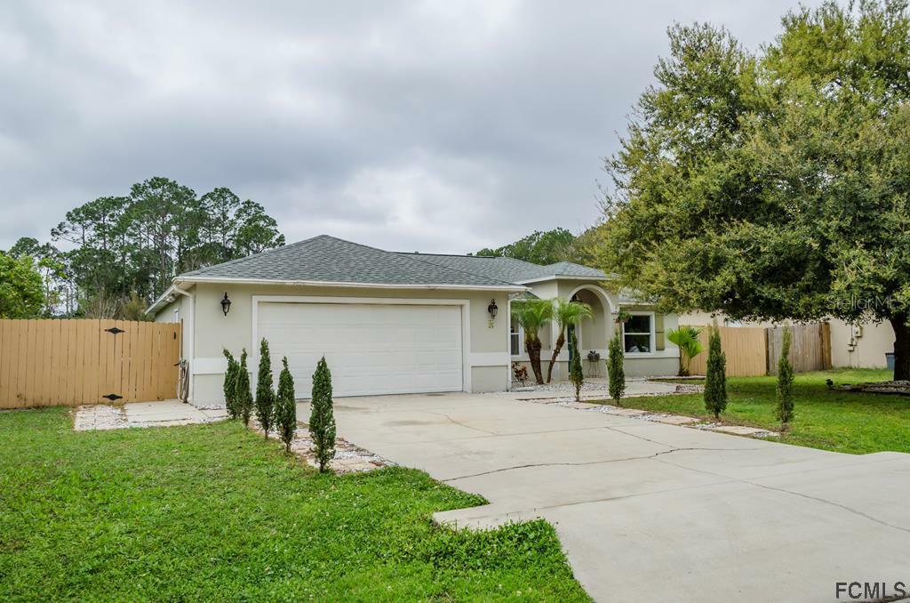 Property Photo: 8 Russman Lane FL 32164