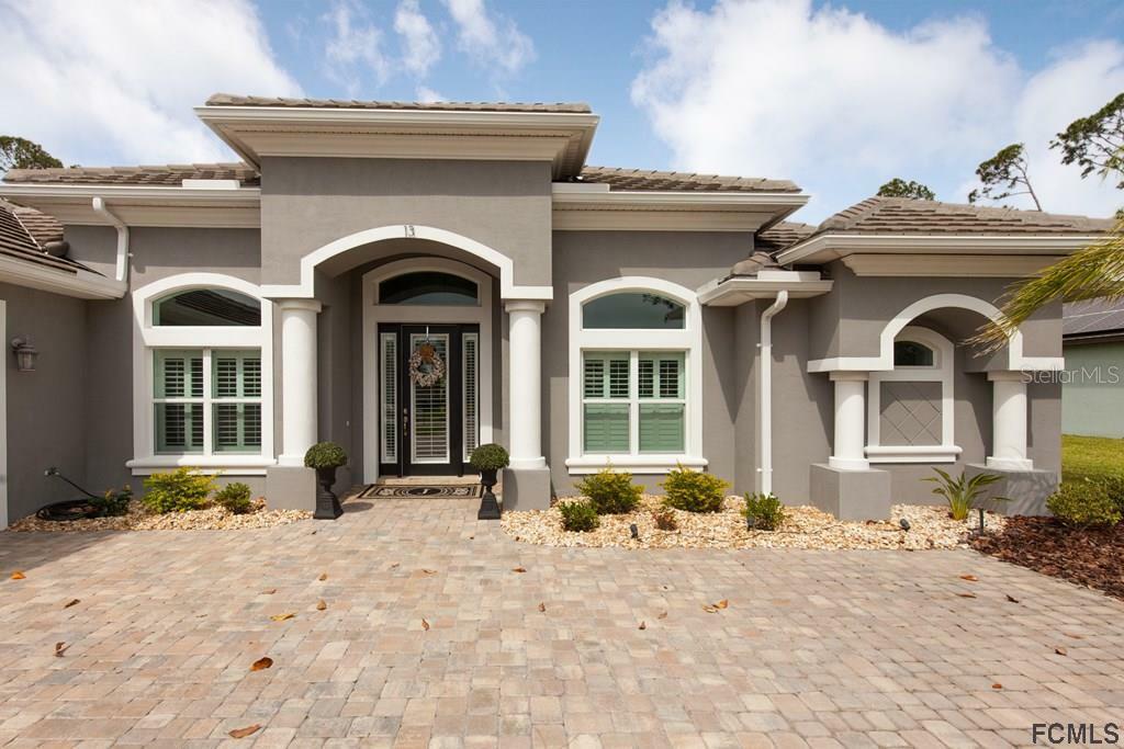 Property Photo: 13 Deer Park Drive FL 32110