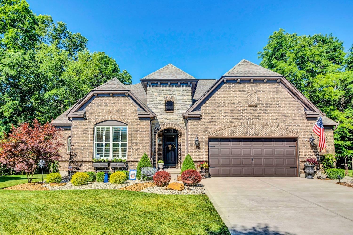 Property Photo: 7572 Marsh Creek Ln OH 45039