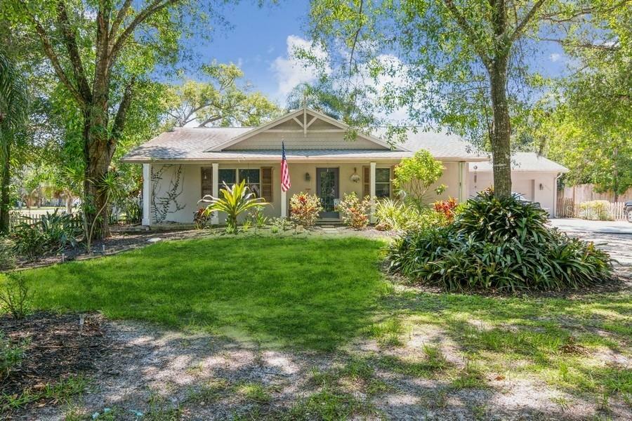 Property Photo:  4308 Eastern Parkway  FL 34233 