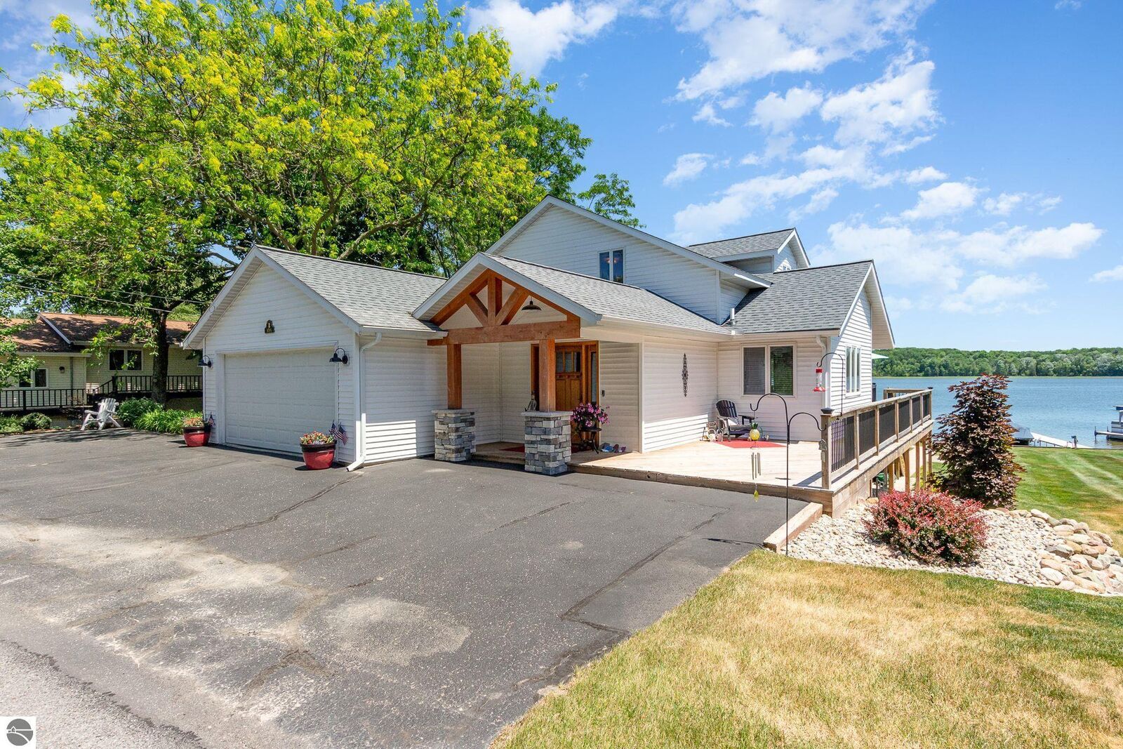 Property Photo:  4086 S Sherman Avenue  MI 49412