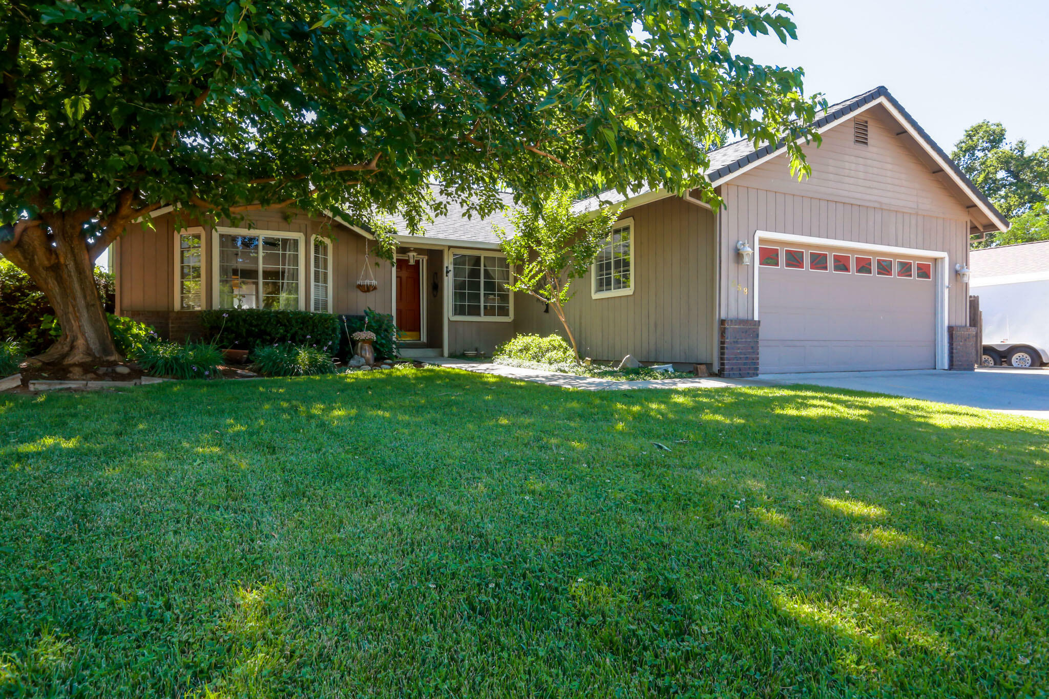 Property Photo:  558 Olympic Street  CA 96003 