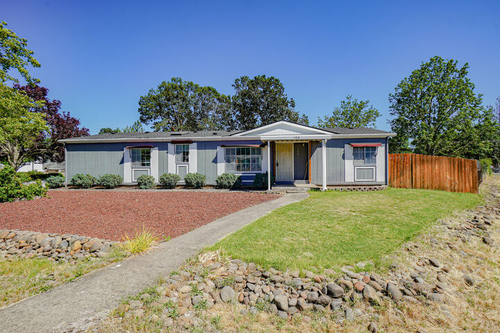 100 Hart  Shady Cove OR 97539 photo