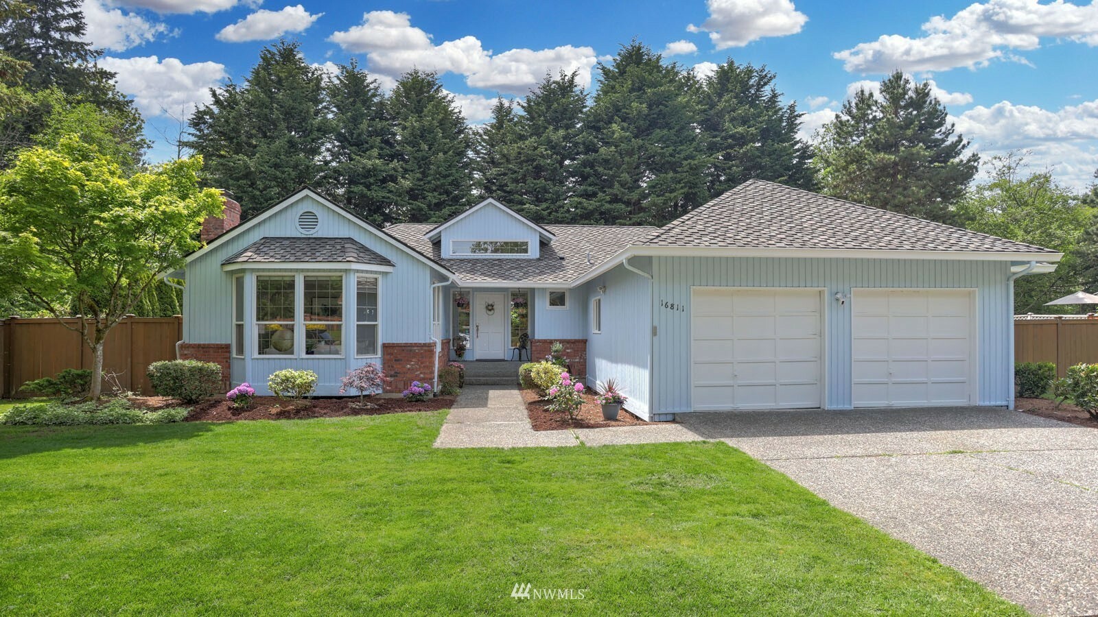 Property Photo:  16811 SE 46th Street  WA 98006 