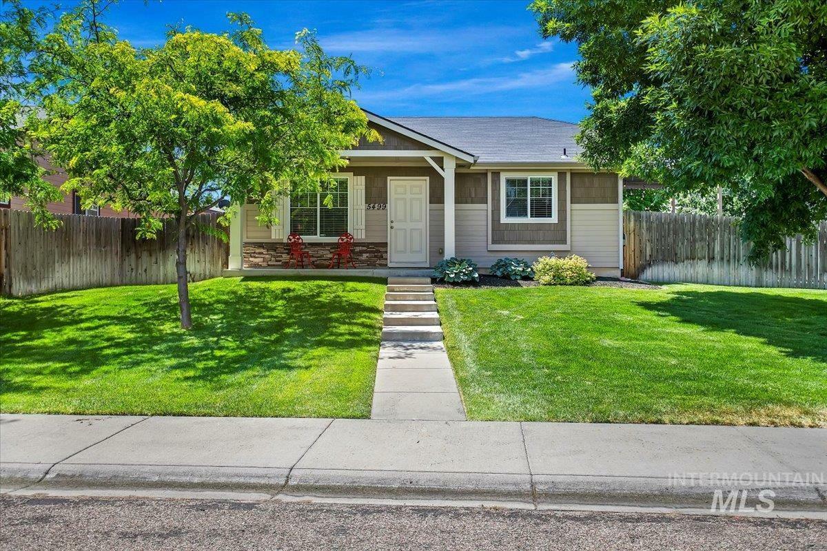 Property Photo:  5499 S Moonfire Way  ID 83709-4972 