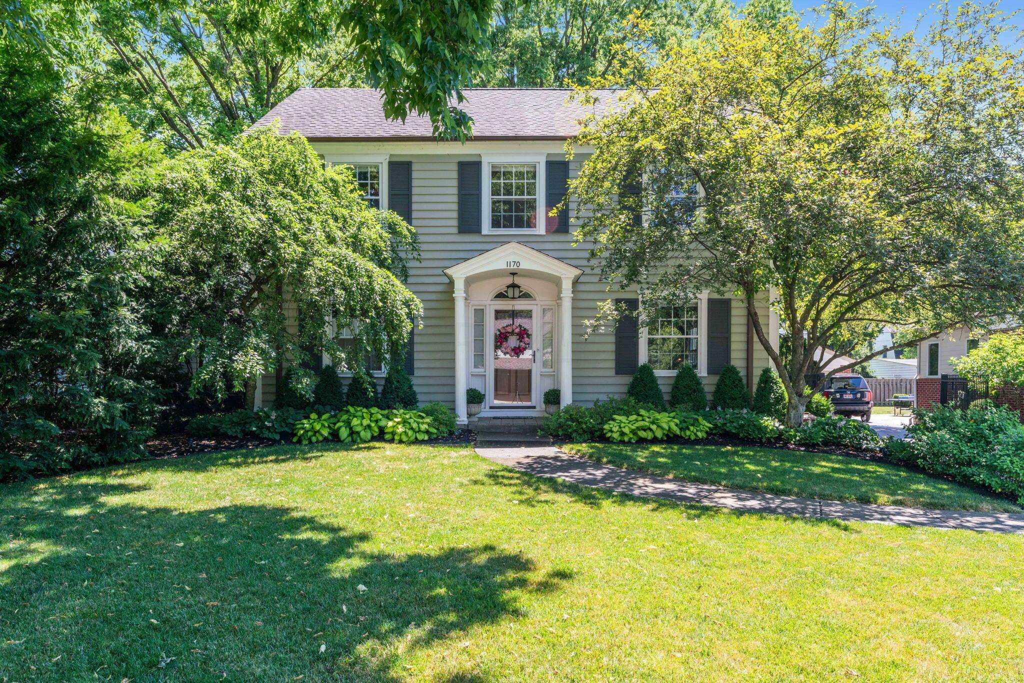 Property Photo: 1170 Lincoln Road OH 43212