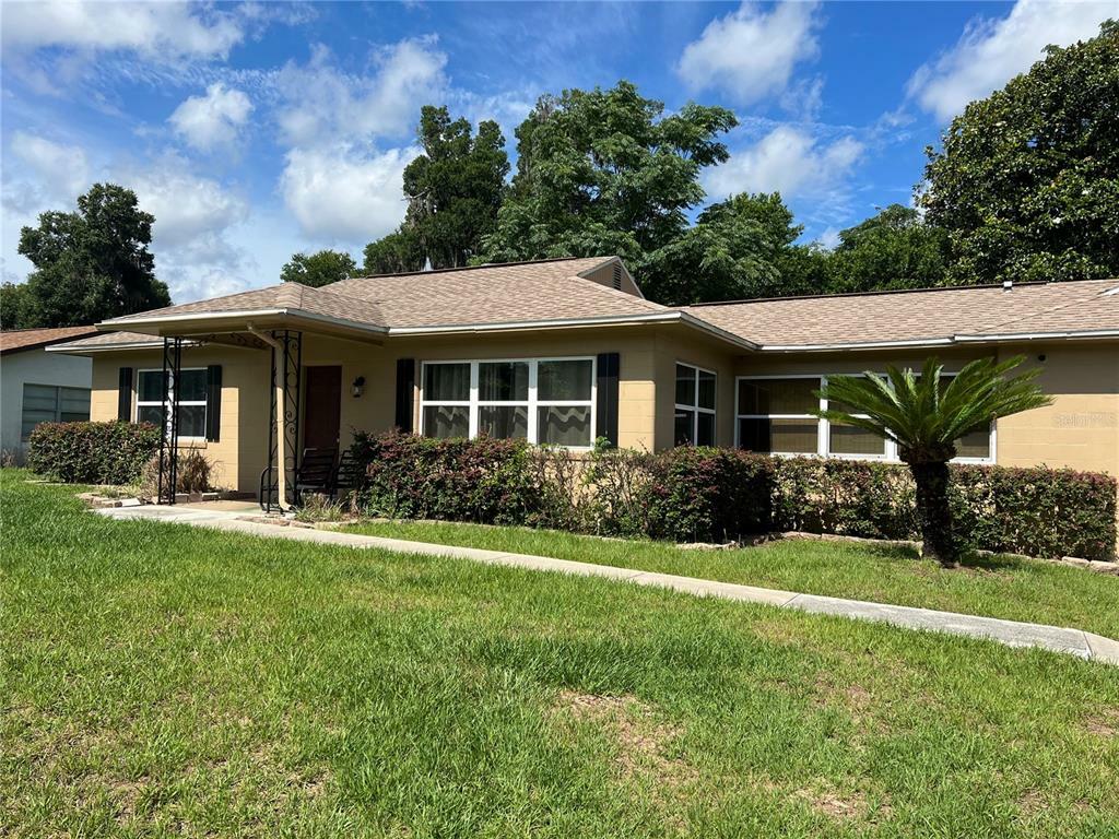 Property Photo: 308 S Osceola Avenue FL 34452